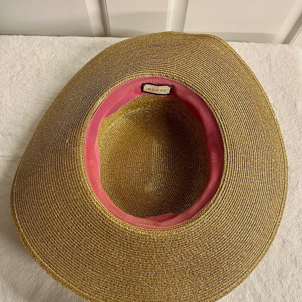 Gucci Gold Boater Sun Straw Hat with Black Band and Bee Emblem Size L (58cm) - Picture 4 of 6